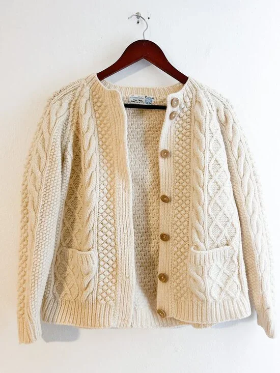VINTAGE Snowflakes Hand Knit Pure Wool Aran Fisherman Cable Knit Cardigan - Picture 14 of 14